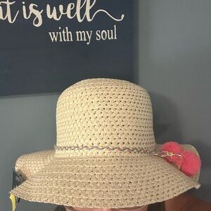 Greenbrier International Sun Hat With Pom Poms New with Tags